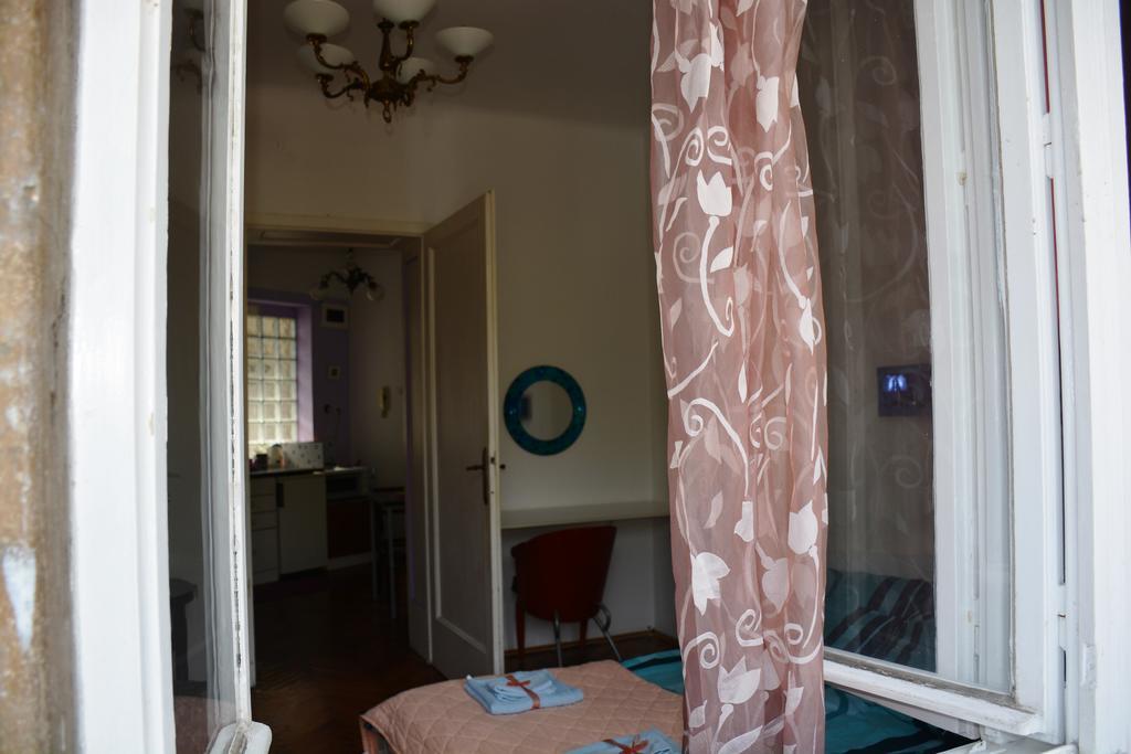 Cozy Downtown Apartment Belgrade Exterior photo
